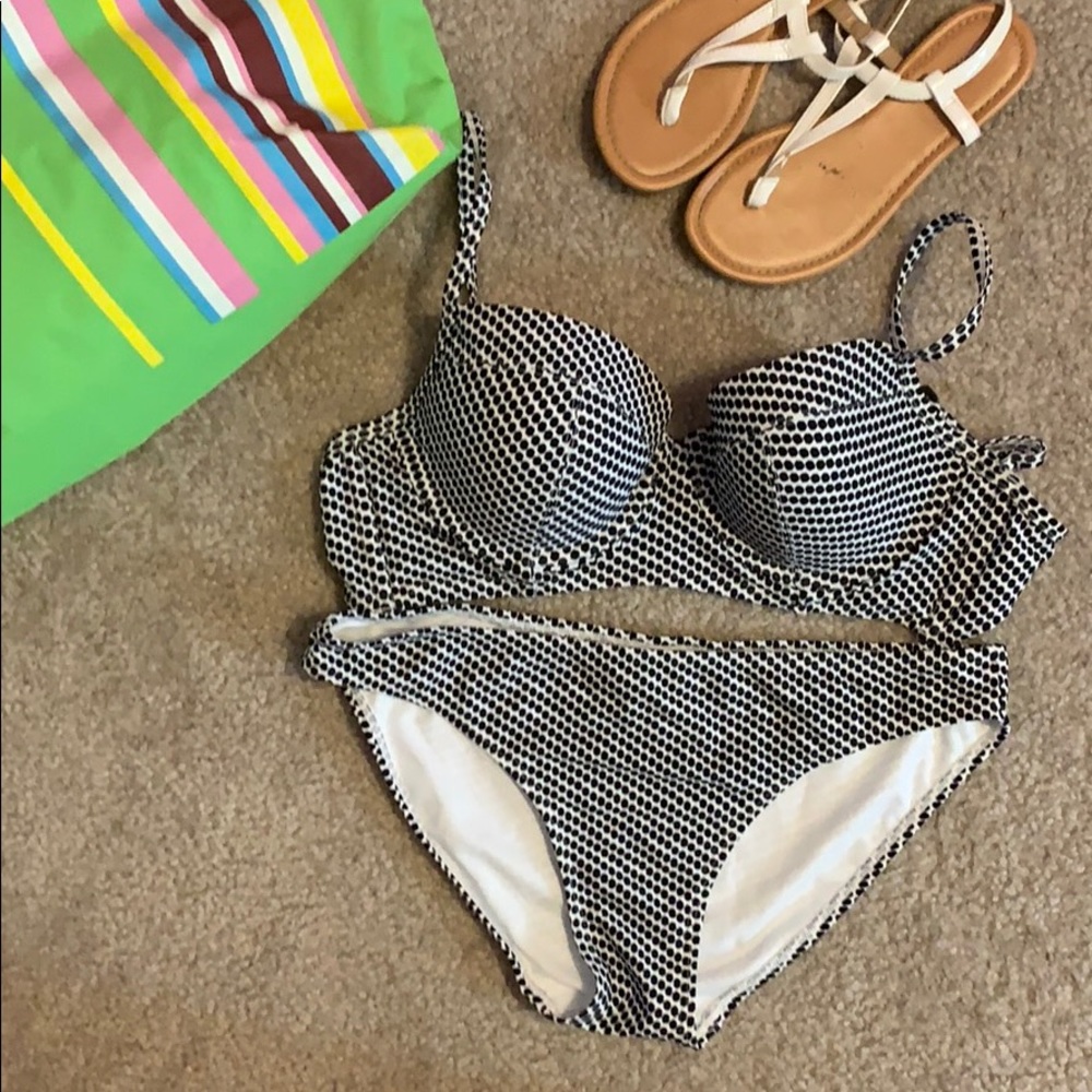 Black and white print bikini